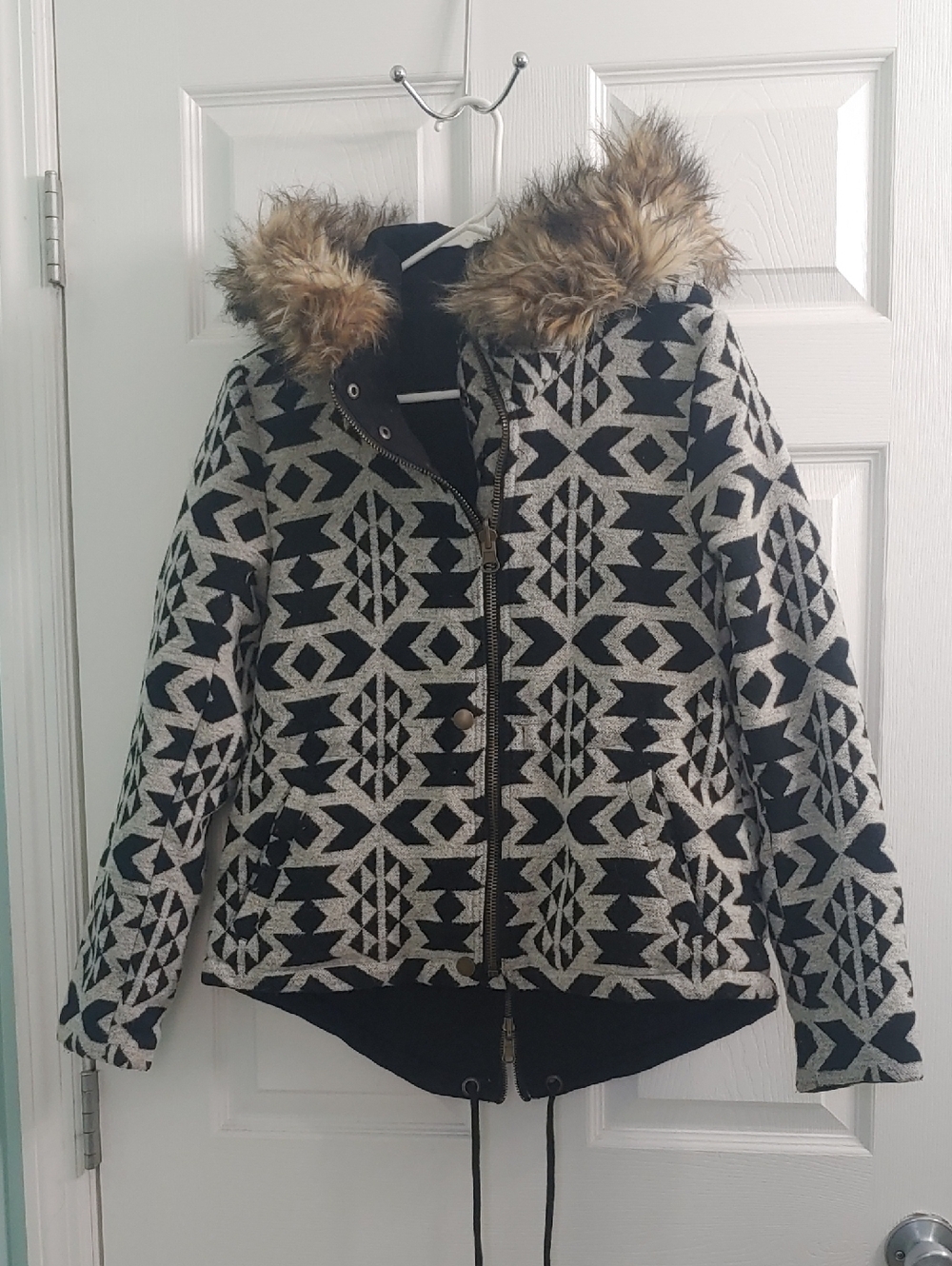 BB Dakota Black Reversible Aztec Coat with Faux Fur Trim Hood Women's Size S